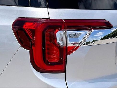 Used 2020 GMC Acadia SLT FWD image 29