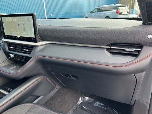 Used 2025 Ford Explorer ST image 26