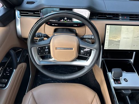 New 2026 Land Rover Range Rover SE image 26