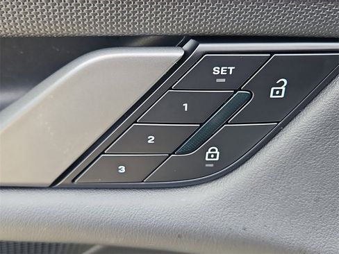 Certified 2025 Porsche Taycan image 24