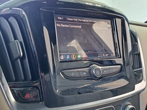 Used 2024 Chevrolet Traverse LS w/ Safety Package image 16