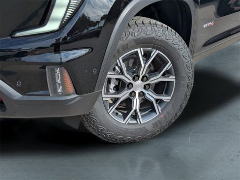 New 2026 GMC Acadia AT4 w/ Super Cruise Package image 2