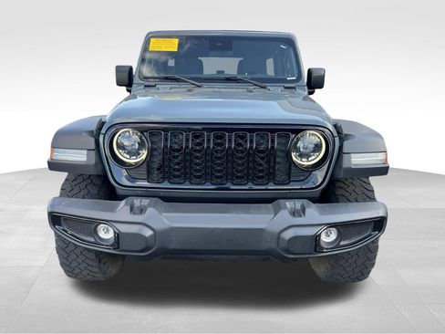 Used 2024 Jeep Wrangler Unlimited Sport AWD/4WD image 2