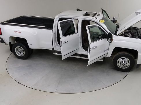 Used 2017 Chevrolet Silverado 3500 High Country image 51