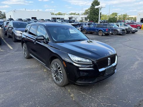 Used 2022 Lincoln Corsair AWD w/ Equipment Group 101A image 4