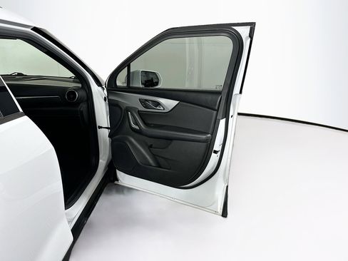 Used 2020 Chevrolet Blazer LT image 33