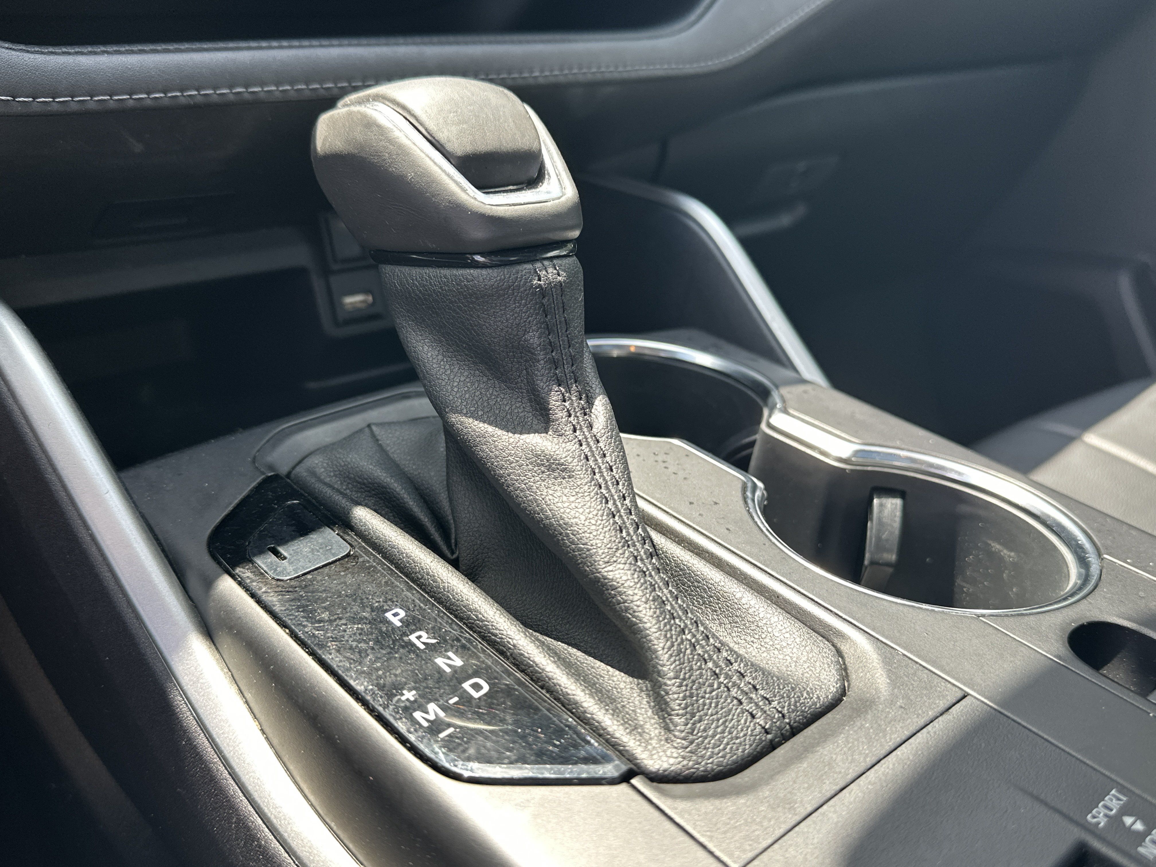 Used 2021 Toyota Highlander XSE FWD image 32