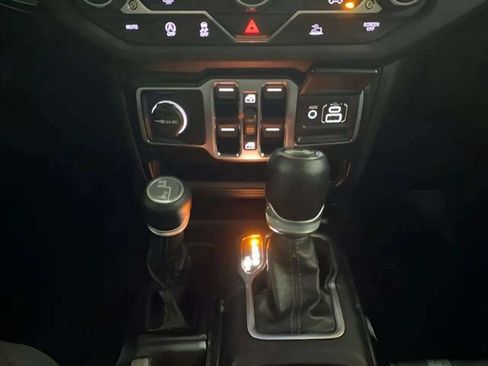 Used 2024 Jeep Wrangler Unlimited Sport AWD/4WD image 53