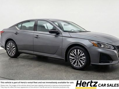 Used 2025 Nissan Altima 2.5 SV