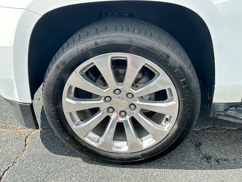 Used 2018 Chevrolet Tahoe Premier AWD/4WD image 24