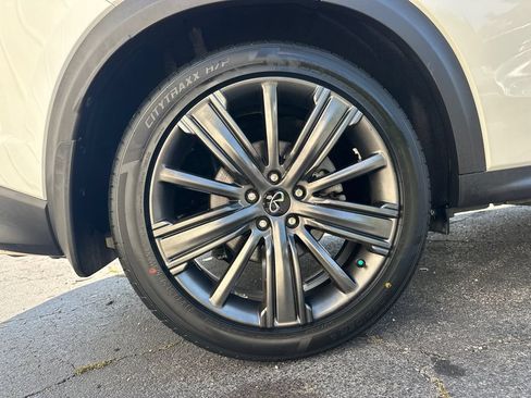 Used 2020 INFINITI QX50 Essential w/ Edition 30 Package FWD image 18