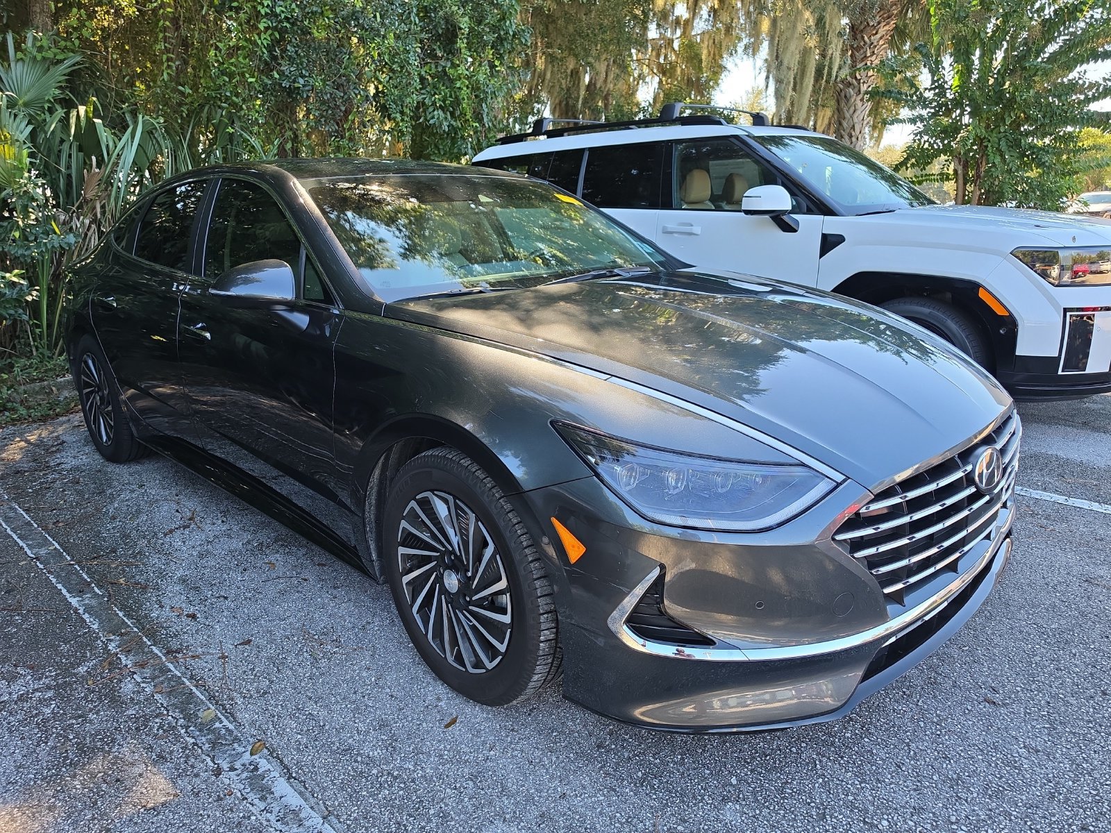 Used 2022 Hyundai Sonata Limited FWD image 1
