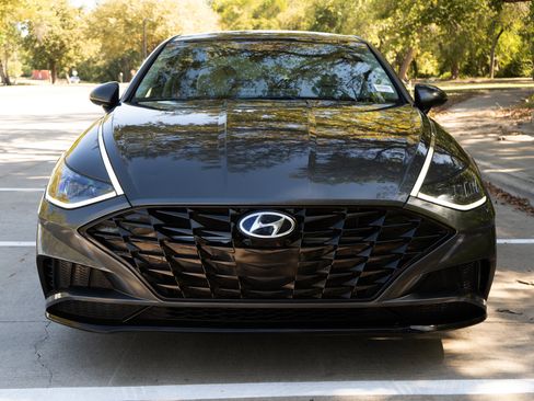 Used 2022 Hyundai Sonata SEL image 3