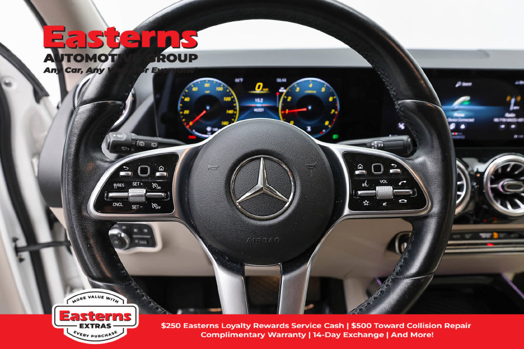 Used 2023 Mercedes-Benz GLA 250 w/ Premium Package image 11