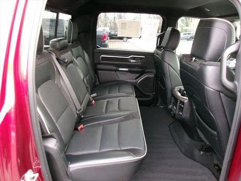 Certified 2025 RAM 1500 Laramie AWD/4WD image 12