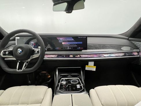 New 2026 BMW 760i xDrive w/ Executive Package AWD/4WD image 10