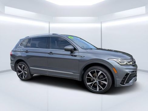 Used 2022 Volkswagen Tiguan SEL R-Line AWD/4WD image 1