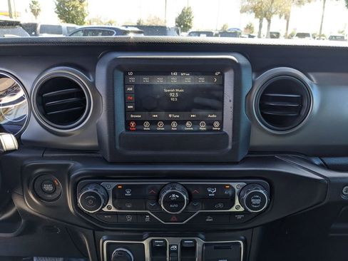 Used 2021 Jeep Wrangler Unlimited Sport image 22