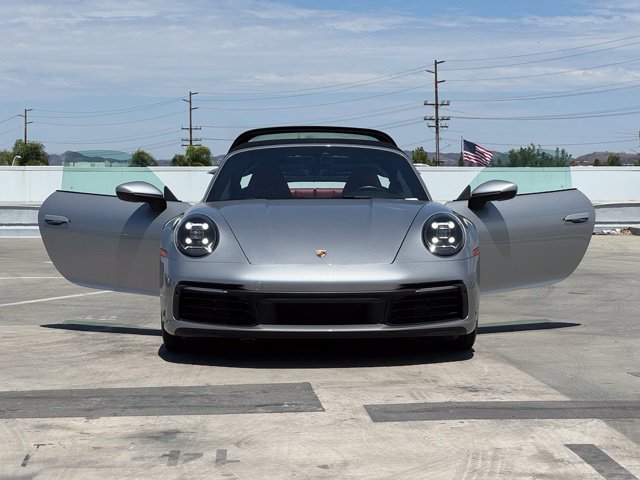 Used 2021 Porsche 911 Targa 4S AWD/4WD image 28