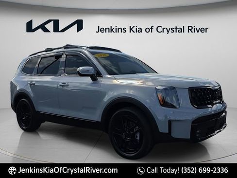 Certified 2025 Kia Telluride SX X-Line AWD/4WD image 2