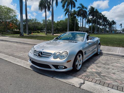 Used 2007 Mercedes-Benz SL 55 AMG image 2