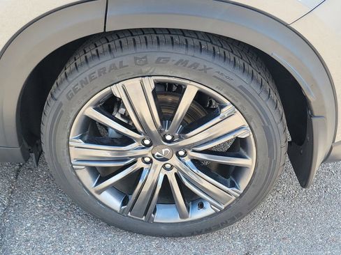 Used 2020 INFINITI QX50 Essential w/ Edition 30 Package AWD/4WD image 10