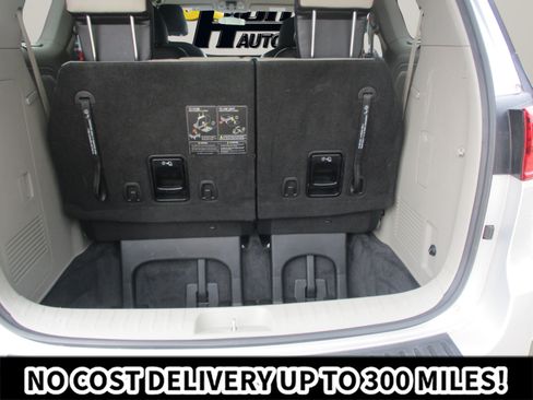 Used 2019 Kia Sedona EX FWD image 8