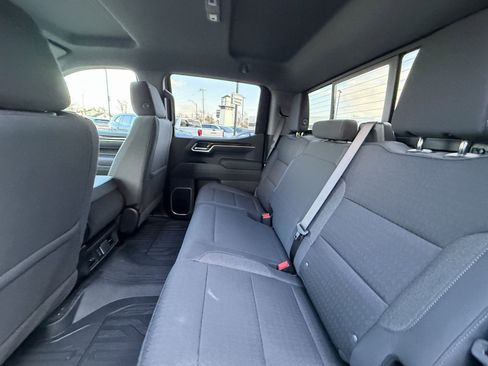 New 2026 GMC Sierra 1500 SLE image 5