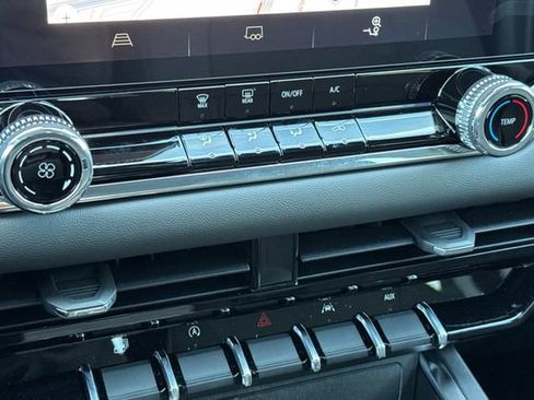 New 2026 GMC Canyon Elevation image 23