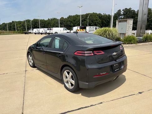 Used 2015 Chevrolet Volt Premium w/ Premium Trim Package FWD image 4
