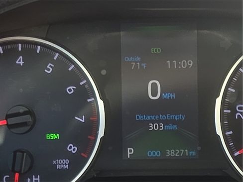 Used 2019 Toyota RAV4 XLE image 24