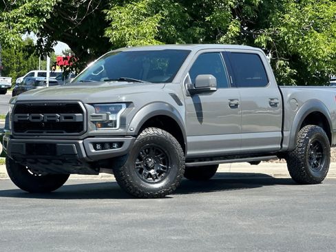 Used 2018 Ford F150 Raptor w/ Equipment Group 802A Luxury AWD/4WD image 1