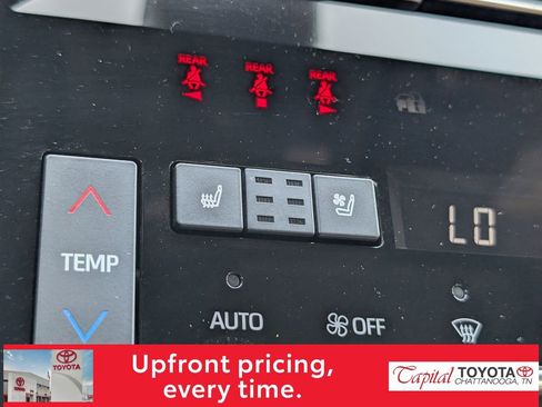 Used 2020 Toyota Avalon Limited w/ Advanced Safety Package FWD image 21