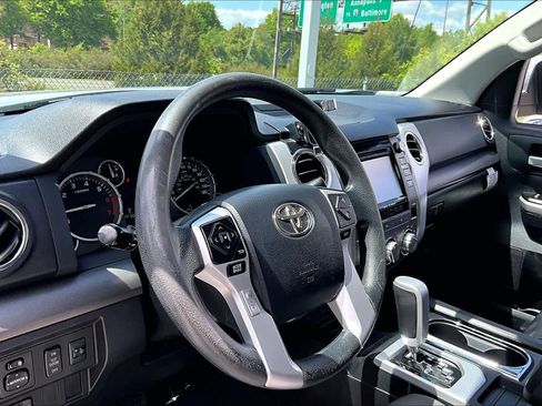 Used 2015 Toyota Tundra SR5 w/ SR5 Upgrade Package RWD image 17