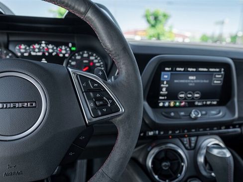 Used 2021 Chevrolet Camaro ZL1 RWD image 31