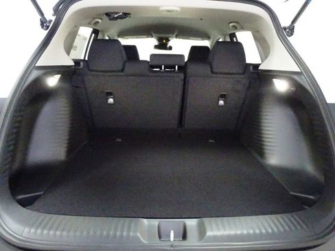 Used 2025 Honda HR-V LX image 23