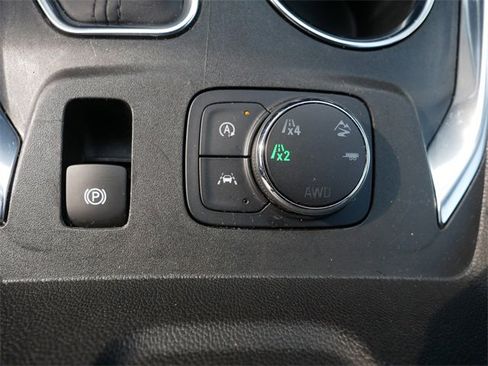 Used 2022 Chevrolet Traverse Premier w/ Redline Edition image 32