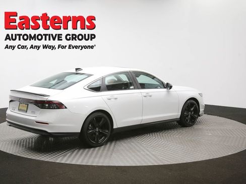 Used 2025 Honda Accord Sport image 41