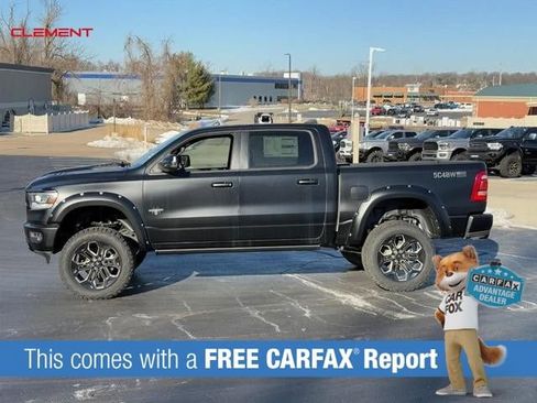 Used 2024 RAM 1500 Laramie AWD/4WD image 2