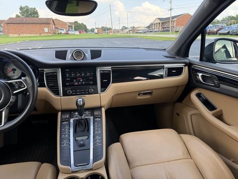 Used 2017 Porsche Macan S AWD/4WD image 22