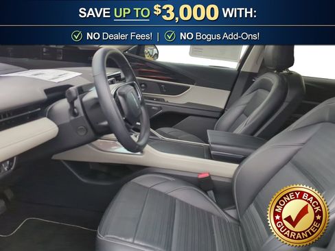 Certified 2024 Lincoln Nautilus Reserve w/ Equipment Group 202A image 14