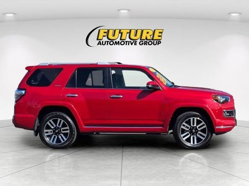 Certified 2018 Toyota 4Runner Limited AWD/4WD image 4