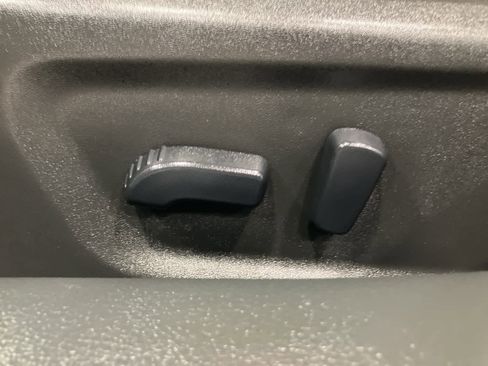 Used 2025 Nissan Altima 2.5 SV image 11