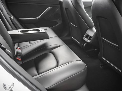 Used 2022 Tesla Model 3 image 20