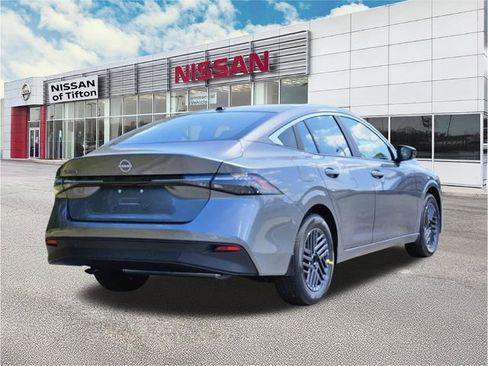New 2026 Nissan Sentra SV w/ SV Convenience Package FWD image 4