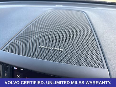 Used 2024 Volvo XC60 B5 Plus w/ Protection Package Premier AWD/4WD image 23