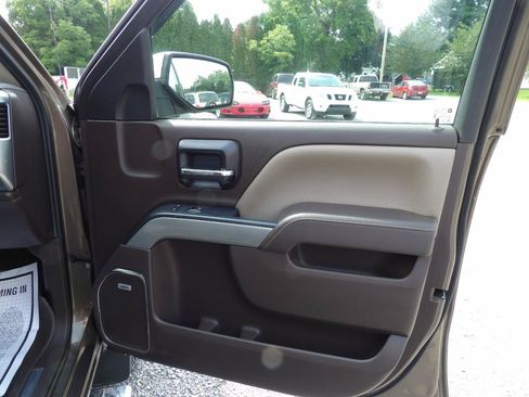 Used 2014 Chevrolet Silverado 1500 LTZ Z71 w/ LTZ Plus Package AWD/4WD image 9