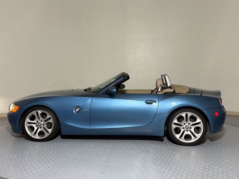 Used 2003 BMW Z4 3.0i RWD image 2