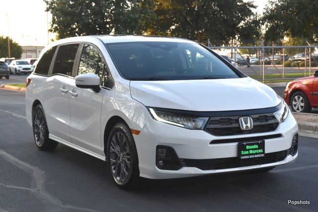 New 2027 Honda Odyssey Touring image 2