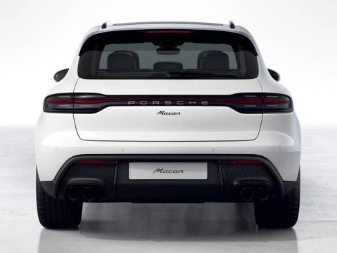 New 2026 Porsche Macan image 7